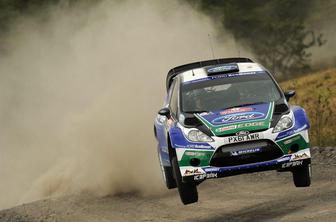 Loeb prvi dan ostal v senci Fordovih dirkačev