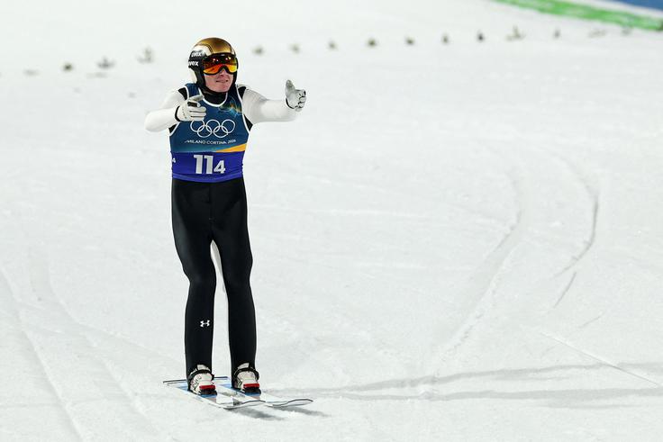 Domen Prevc je osvojil prvo olimpijsko odličje in postal četrti član družine Prevc z olimpijsko kolajno. | Foto: Reuters