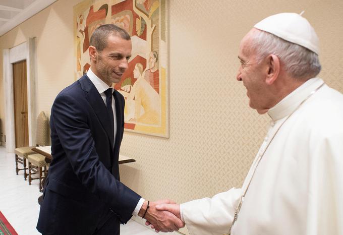 Predsednik Uefe je v sredo obiskal papeža Frančiška. | Foto: Reuters
