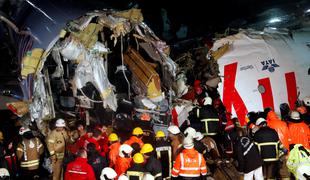 Istanbul: v letalski nesreči trije mrtvi, več sto ranjenih #foto #video
