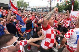 Uefa zaradi navijačev ostro kaznovala Hrvaško