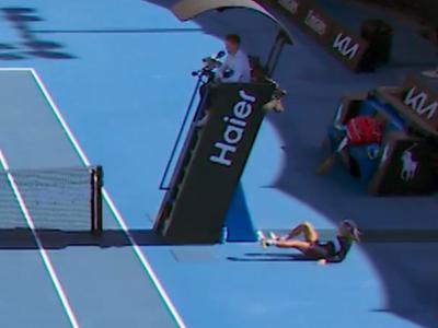 Mlado dekle se je na OP Avstralije znašlo v hudih težavah #video