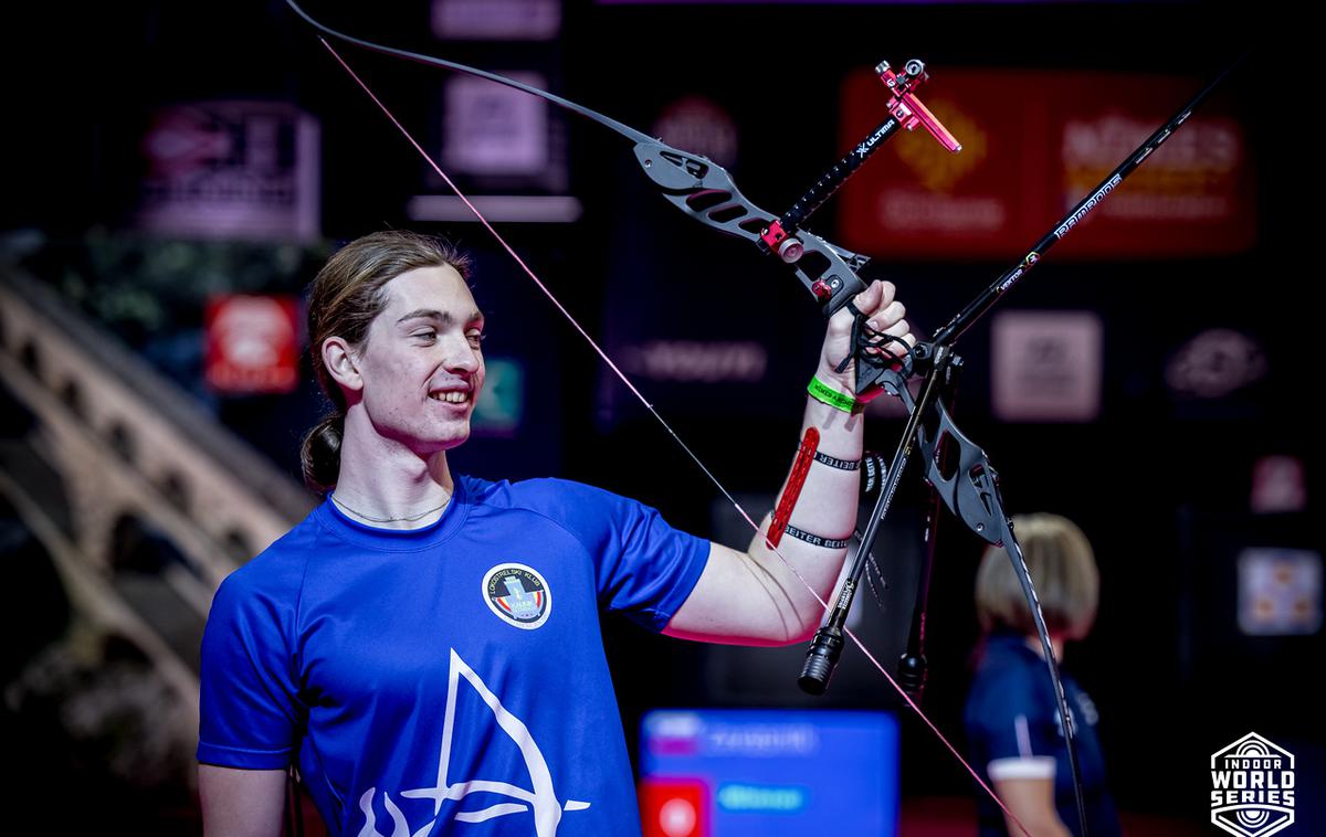 Oskar Zavasnik | Oskar Zavasnik je zmagal na lokostrelskem turnirju v Nimesu. | Foto World Archery (Indoor World Series)