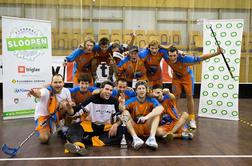 Slovensko-češko slavje na odprtem prvenstvu v floorballu