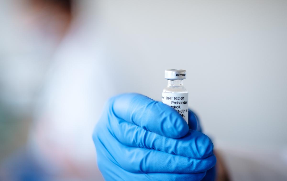 cepivo, BioNTech, covid-19 | Evropska komisija je s Pfizerjem in BioNtechom novembra sklenila dogovor o nakupu 200 milijonov odmerkov cepiva proti covid-19 z možnostjo nabave dodatnih 100 milijonov odmerkov, ko bo cepivo odobreno in preverjeno. | Foto BioNTech