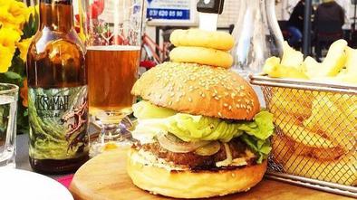 V Ljubljani diši po burgerjih in pivu (foto)