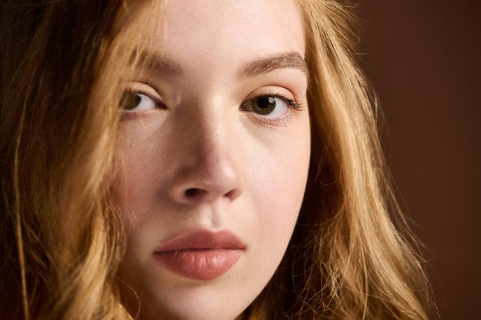 ženska, dekle, pogled | Foto Shutterstock