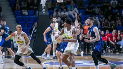 Partizan si je rešil kožo v zadnjih sekundah, Slovenec znova namučil favorita