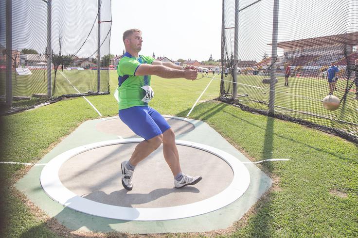 Metalec kladiva Nejc Pleško bo branil skupno zmago. | Foto: Peter Kastelic/ Sportida