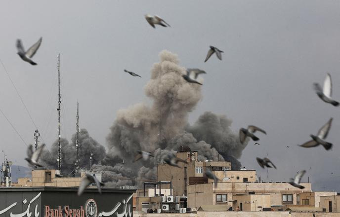 "Spali smo po dve uri": kako so v kaosu na Bližnjem vzhodu reševali Slovence