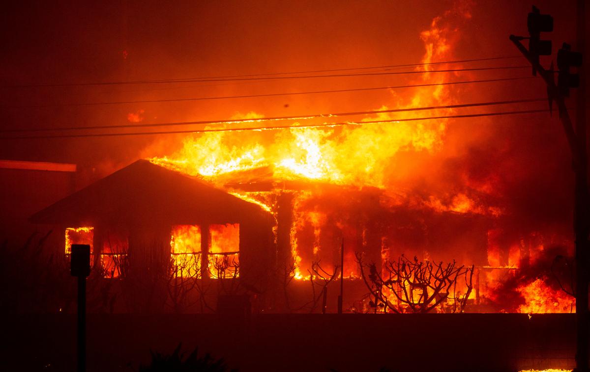 Palisades Požar Los Angeles | Ognjeni zublji so v Los Angelesu poškodovali na tisoče stavb. | Foto Reuters