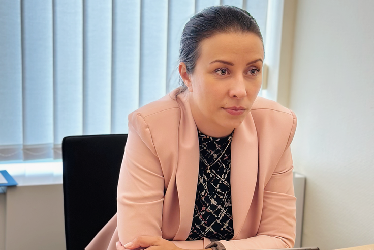 Slovenska evropska poslanka Irena Joveva pravi, da jo skrbi, "ker se toliko govori o geopolitični situaciji na splošno, nas pa – kot EU – nikjer ni, ker nimamo poguma".  | Foto: Pisarna evropske poslanke Irene Joveve