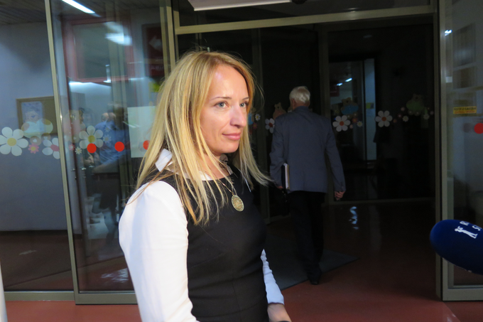 Vlasta Kovačič Mežek z ministrstva za zdravje, ki je predsednica sveta zavoda UKC Maribor, pravi, da Lavre uživa njeno zaupanje, kar zadeva ukrepe pri poslovanju. | Foto: STA ,