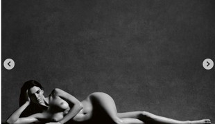 Kendall Jenner gola na črno-belih fotografijah