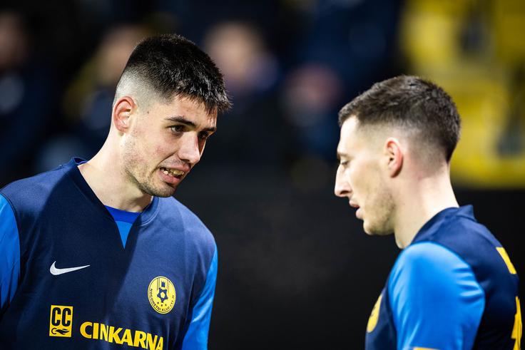 Svit Sešlar in Mario Kvesić si želita v tej sezoni osvojiti pokalno lovoriko. Prihodnji teden prihaja v knežje mesto Olimpija, odločalo se bo o finalistu pokala. Sešlar in Kvesić sta bila soigralca že pri Olimpiji.  | Foto: Jure Banfi