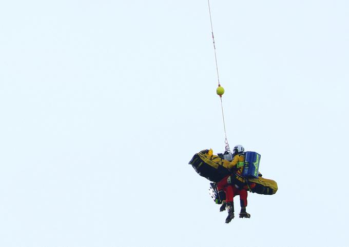 Felixa Hackerja so v sredo v bolnišnico odpeljali s helikopterjem. | Foto: Reuters