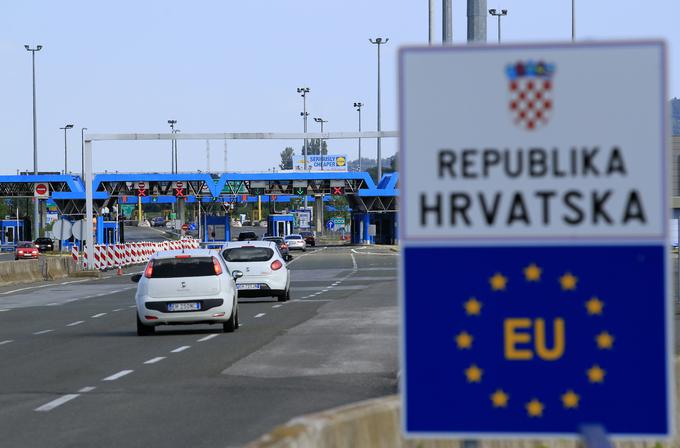 Slovenija je sporazum o vnovičnem odprtju meje za zdaj sklenila samo z Republiko Hrvaško. | Foto: Reuters