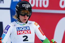 Ilka Štuhec le štiri stotinke za Lindsey Vonn in stopničkami