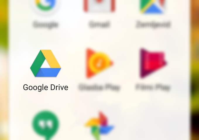 Vsak uporabnik ob registraciji uporabniškega računa Google brezplačno pridobi 15 gigabajtov prostora v oblaku Drive, kamor lahko shranjuje vse svoje datoteke (dokumente, fotografije, videoposnetke).  | Foto: 