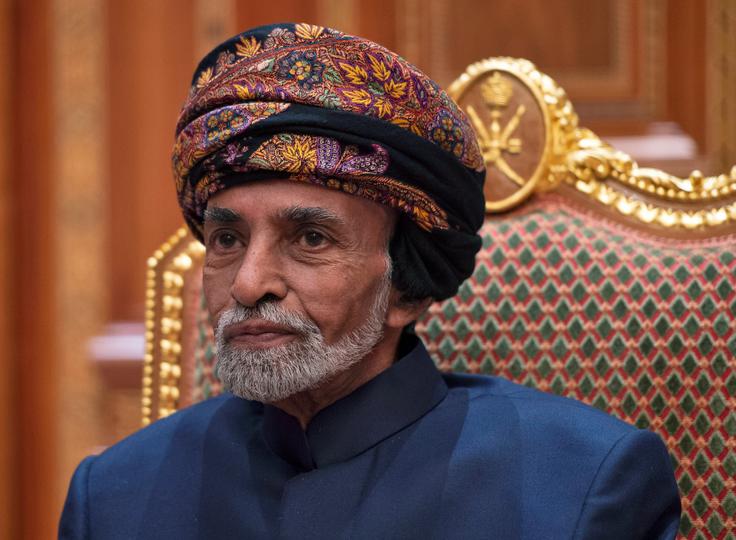 Omanski sultan Kabus bin Said Al Said ima v regiji ugled mirovnika. | Foto: Reuters