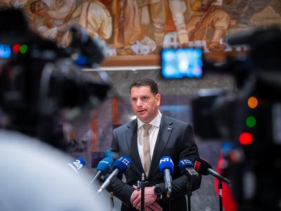 Na kolegiju DZ spor glede razdelitve mest v delovnih telesih DZ