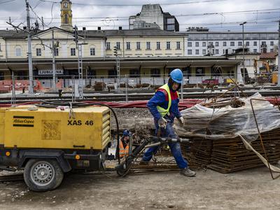 Če boste ta konec tedna potovali z vlakom, morate vedeti to