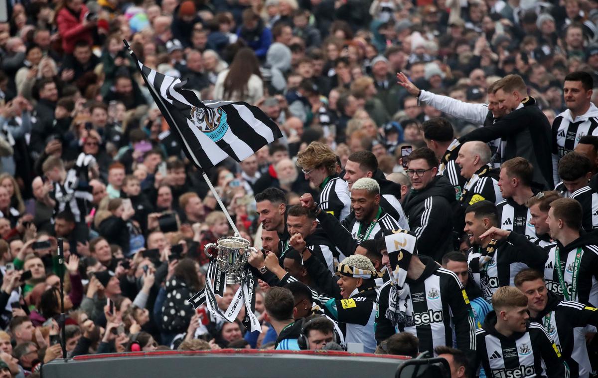 parada Newcastle | Newcastle je v prejšnji sezoni osvojil ligaški pokal. | Foto Reuters