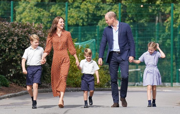 Princ William in princesa Kate ima tri otroke – 12-letnega princa Georgea, desetletno princeso Charlotte in sedemletnega princa Louisa. | Foto: Profimedia