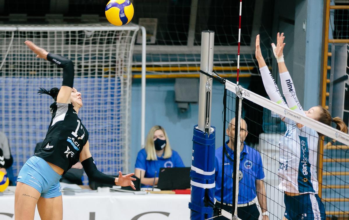 Calcit Volley Gen-i Volley | Kamničanke branijo naslov slovenskih prvakinj. | Foto Klemen Brumec