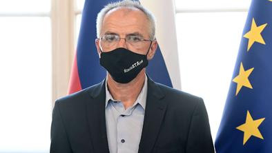 Ukom pričakuje takojšen podpis pogodbe, Veselinovič nov krog pogovorov