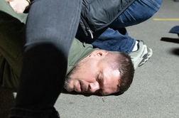 V Beogradu pridržali 37 oseb, med njimi nekdanjega košarkarja