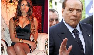 Berlusconi oproščen v primeru Ruby, vrača se v politiko