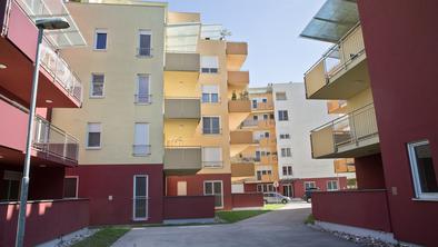 Rabljene nepremičnine v drugem četrtletju zasenčile nove