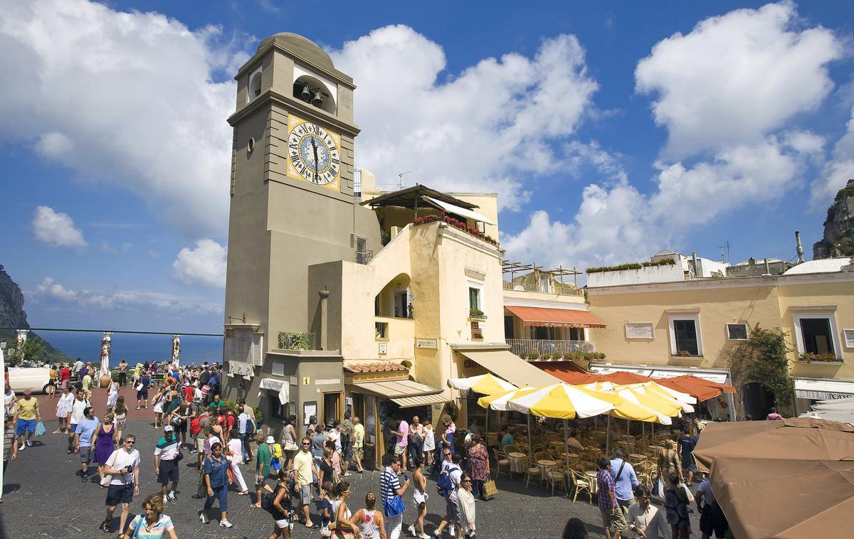 Capri | Množični turizem že nekaj časa povzroča težave v več italijanskih krajih. | Foto Profimedia