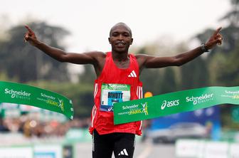Na pariškem maratonu najhitrejša Kenijec Biwott in Etiopijka Hirpa