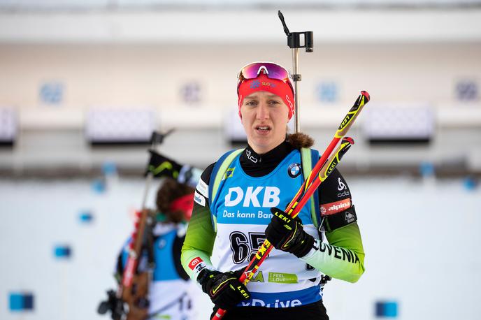 Polona Klemenčič | Polona Klemenčič je odločena, da ji v tej zimi prve točke svetovnega pokala ne uidejo. | Foto Urban Urbanc/Sportida