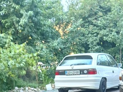 40-letna oseba izginila z vozilom Opel Astra. Ste jo morda videli?