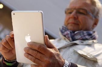 Apple v treh dneh prodal tri milijone tablic