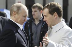 Medvedjev in Putin aktivna tudi ob koncu mandatov