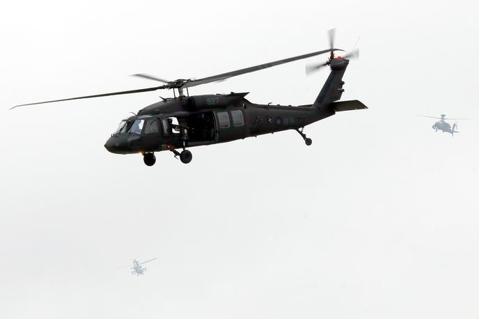 helikopter | Na krovu helikopterja je bilo 13 ljudi. | Foto Reuters