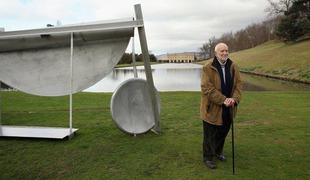 Umrl je britanski kipar Anthony Caro