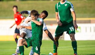 Novinec v peklenski vročini pred 1900 gledalci šokiral evropsko Celje (foto in video)