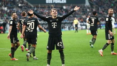 Bayer pozabil evropsko zaušnico. Bayern melje dalje, šov Leipziga brez Kampla.