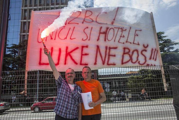 Luka Koper protest | Foto: Matej Leskovšek