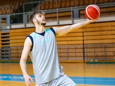 Aljaž Kunc poljske koše zamenjal za španske