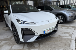 Še ena kitajska znamka v Sloveniji – aduti Changana za zdaj nižje cene in bencin