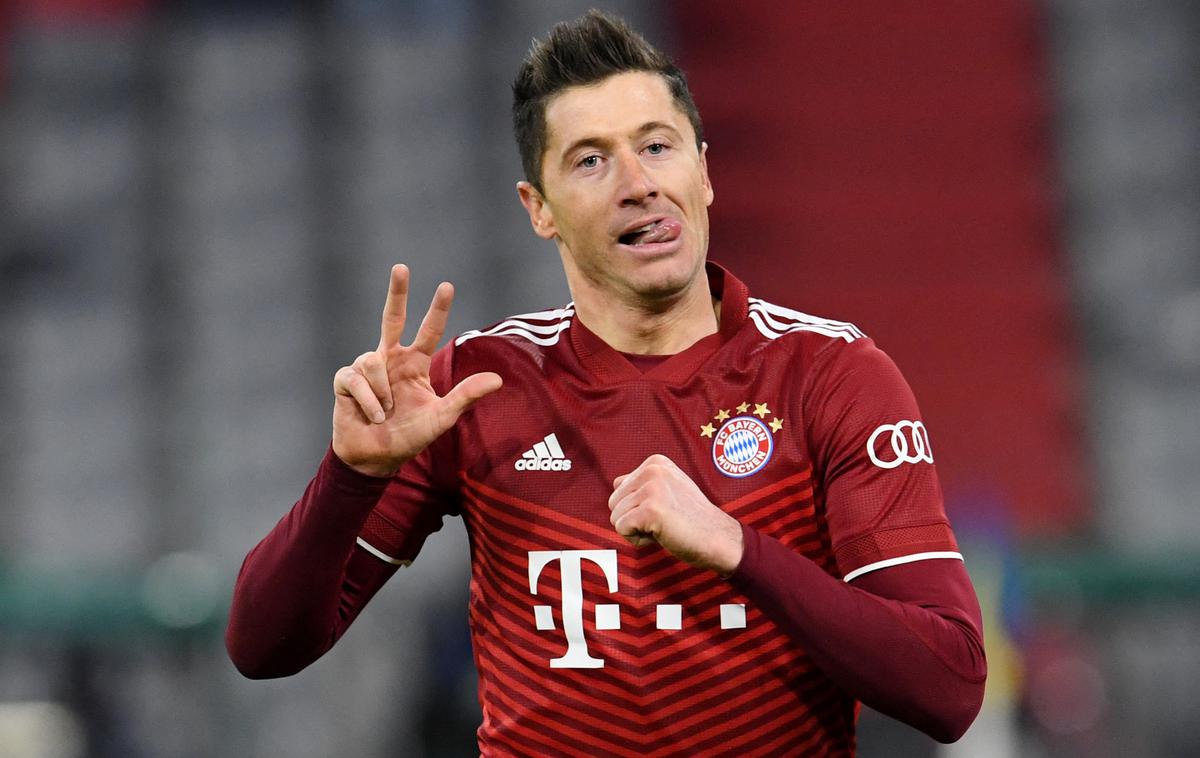 Bayern Salzburg | Robert Lewandowski je dosegel že četrti hat-trick v tej sezoni. Skupno jih je v ligi prvakov v karieri proslavil že pet. | Foto Reuters