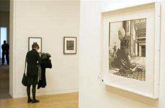 Umrl modni fotograf Irving Penn