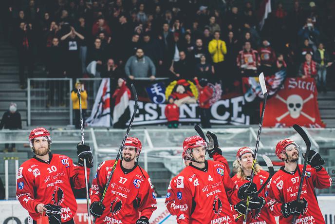 Jeseničani pred premiernim izzivom: Paziti, da v veliki želji ostanemo zbrani