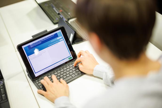 Chat GPT | Umetna inteligenca, predvsem ChatGPT, počasi postaja digitalni prijatelj vse večjega števila otrok. | Foto Guliverimage